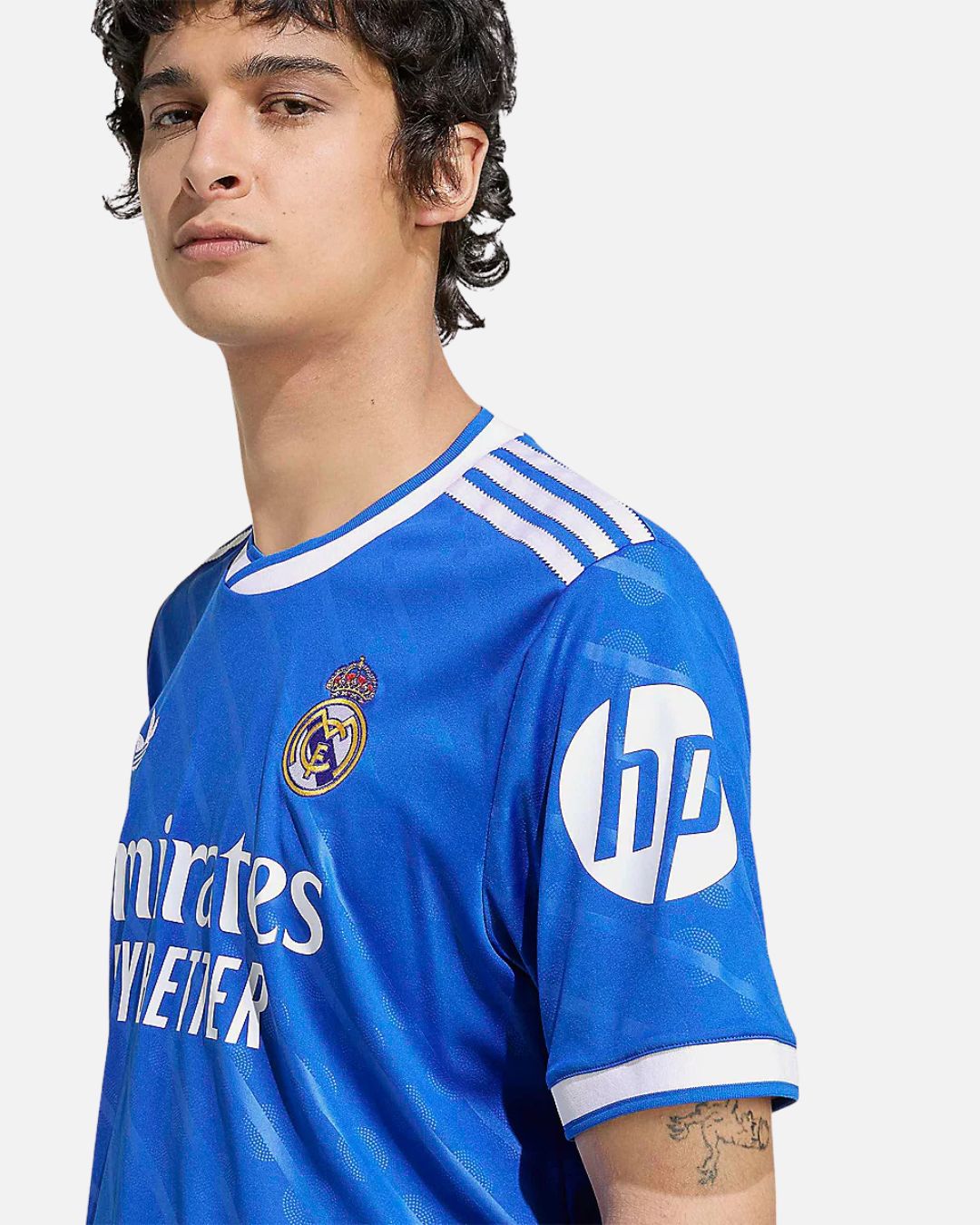 Tercera equipación del Real Madrid 2025/2026 - Azul