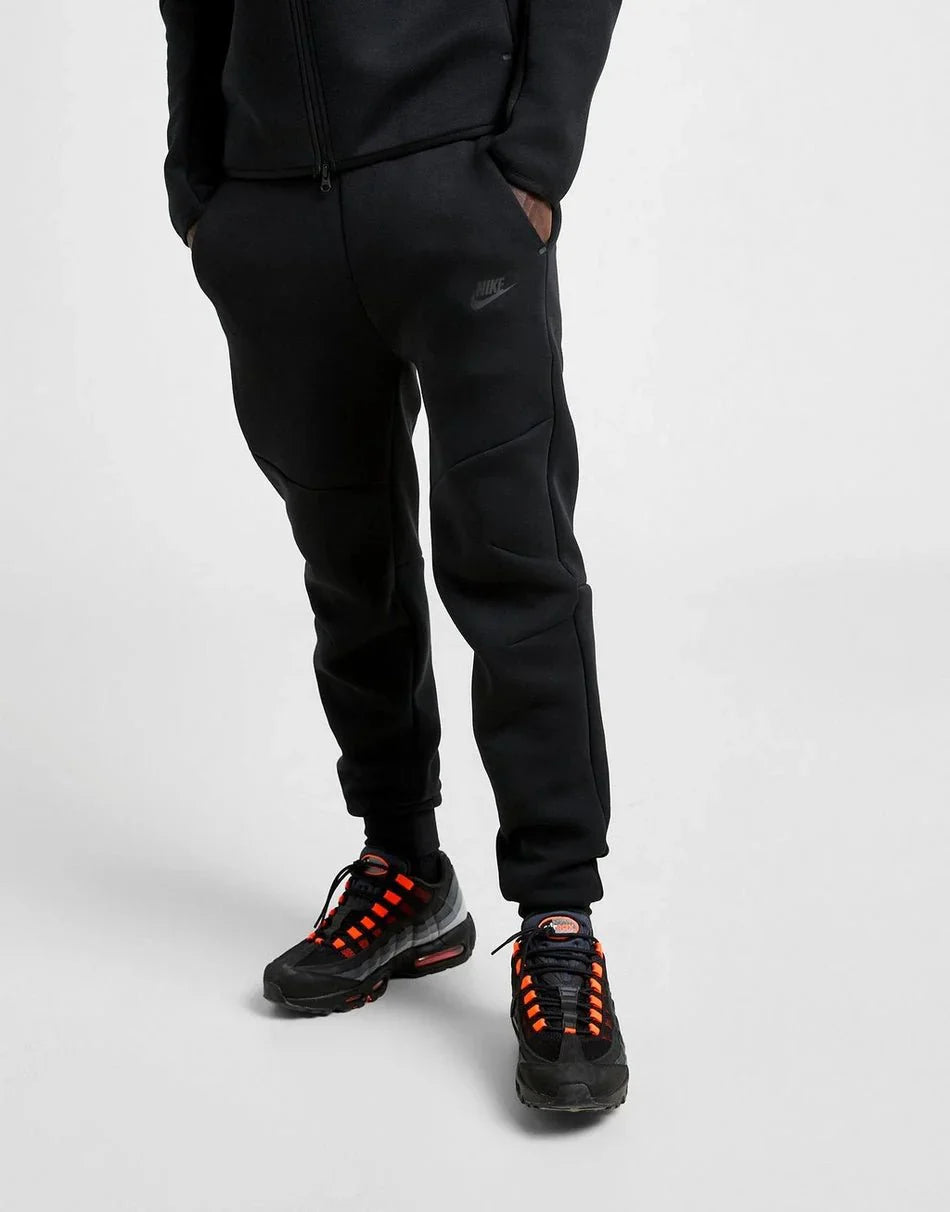 Pantalones deportivos Nike Tech Fleece para hombre